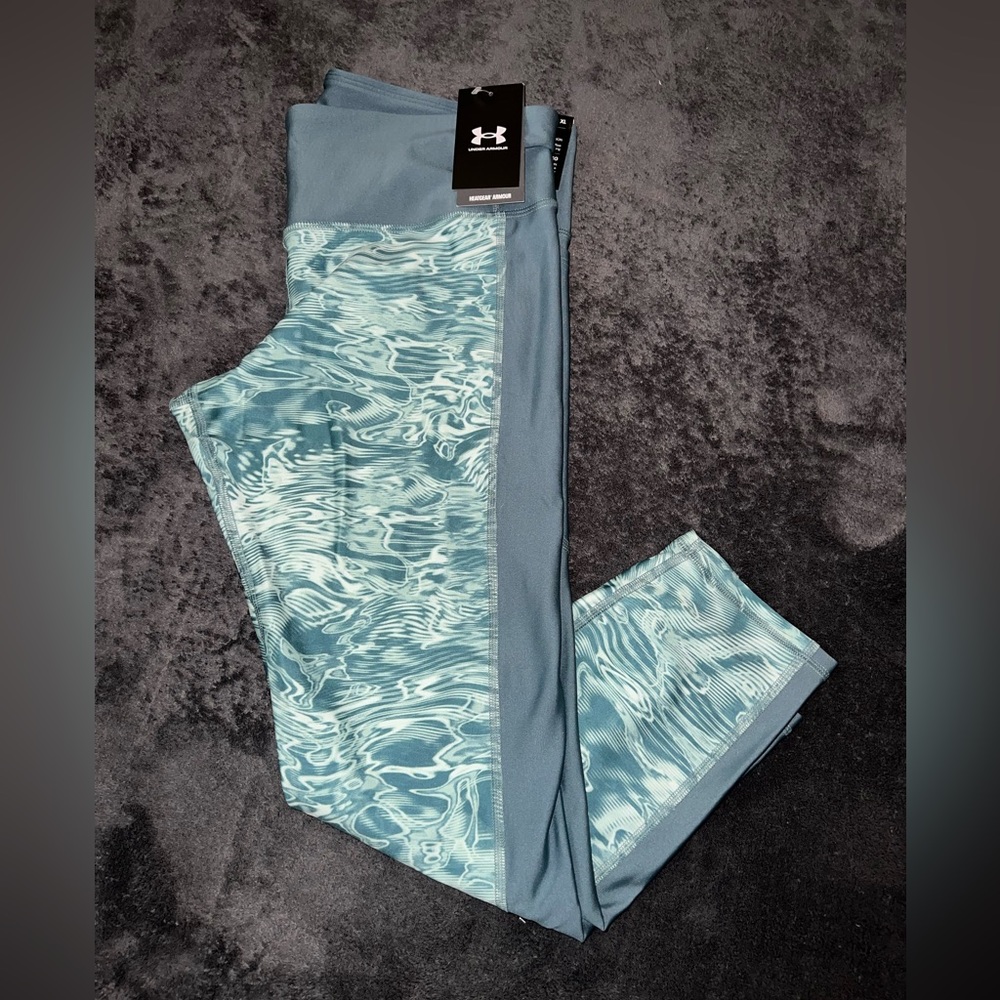 NWT UNDER ARMOUR Women's Leggings Size: XL